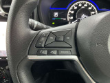 【ステアリングスイッチ】運転中に前方から目線をそらすことなくオーディオ等の操作が可能な便利機能!安心&快適なドライブを演出してくれます。