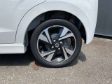 タイヤサイズ165/55R15&アルミロードホイール