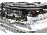 エンジンルームの樹脂部分は丁寧に磨いてツヤをだしています。当社の中古車のエンジンルームクリーニングはとても自信があります★
