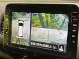 【アラウンドビューモニター】専用のカメラにより、上から見下ろしたような視点で360度クルマの周囲を確認することができます☆死角部分も確認しやすく、狭い場所での切り返しや駐車もスムーズに行えます。