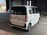 【テールライト】後続車からも視認性の良いテールライト!安全とデザインを両立したリアビューとなってます!