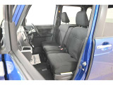 【運転席】座った感覚は一番重要ですよね。シートの座り心地や前方の視界、車内空間など是非ご来店頂き実際に座って触って体感して下さい。