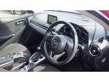インパネ廻りと運転席です!シンプルにスッキリとまとまっています。運転操作に迷いにくくなっておりとても運転しやすいです。