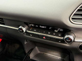 フルオートエアコン完備!さらに、運転席・助手席独立コントロール機能付き。