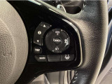 【アダプティブ・クルーズ・コントロール】予め設定した車速内でクルマが自動的に加減速。 前走車との適切な車間距離を維持しながら追従走行し、高速道路でのドライバーの疲労を軽減してくれる嬉しい機能付♪