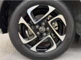 「トヨタ純正アルミホイール」を装着!純正なので車のデザインともマッチしています。高級感やスポーティーさを際立たせてくれます。