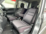 お車の販売と共に、自動車保険もご紹介しております。 弊社取り扱い会社と同じであれば日産独自のサービスもあります。