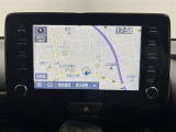 お出かけに便利なカーナビ付き。