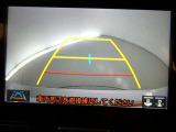 バックガイドモニターで、後方を確認しながら安心して駐車することができます。運転初心者も熟練者も必須の機能ですよ!