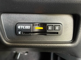 有料道路のレーン通過に便利なETC2.0車載器を装着しています。ご利用にはセットアップが必要となります。