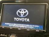 【純正9型ナビ】人気の純正ナビを装備しております。ナビの使いやすさはもちろん、オーディオ機能も充実!キャンプや旅行はもちろん、通勤や買い物など普段のドライブも楽しくなるはず♪