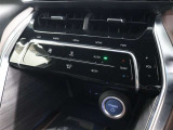 運転席廻りです。