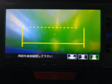 バックカメラの画像です。ガイドラインがスムースな車庫入れをサポートいたします。車庫入れの安心感がアップしますね。