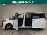 両側パワースライドドア付きだから、狭い駐車スペースなどでの 乗り降りラクラク!小さなお子さまのいるご家庭には嬉しい装備。