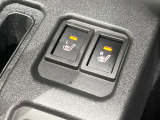 【シートヒーター】寒い日に重宝するシートヒーター!エアコンより早く温まってくれるので寒がりの人も安心ですね♪エアコンの温風は乾燥するから苦手、という方にもをおすすめです。