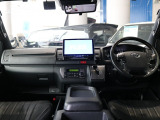 特別仕様車ダークプライムⅡなので高級感のある内装になっております♪♪