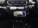 見方が分からないときは、どんなことでも中古車選びのプロであるスタッフにおたずねください。