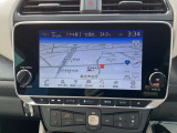 メーカー純正ナビゲーション付き、行きたい所に案内してくれます。楽しいドライブのお手伝い(*&acute;&nabla;`)ノ
