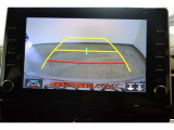 バックモニター付き。 車両後方の映像が画面に表示されるので、車庫入れが苦手な人も安心です。ただし、目視確認もお忘れなくお願いいたします。