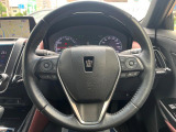 【純正革巻きステアリング】上質な革を使用することで、手にしっかり馴染みとても運転しやすいハンドルです♪