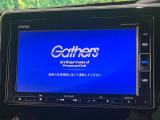 【純正ナビ】人気の純正ナビを装備しております。ナビの使いやすさはもちろん、オーディオ機能も充実!キャンプや旅行はもちろん、通勤や買い物など普段のドライブも楽しくなるはず♪