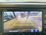 【バックカメラ(3モード)】視点を切り替えて後方を確認でき、駐車や車庫入れも安心です。