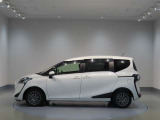 両側パワースライドドア付きだから、狭い駐車スペースなどでの 乗り降りラクラク!小さなお子さまのいるご家庭には嬉しい装備。