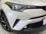 【シーケンシャルターンランプ付きLEDヘッドライト】人気の『流れるウィンカー』付きのLEDヘッドライトを装備♪高級感はもちろん、点灯時は存在感たっぷりで他車からも認識されやすく安心です。