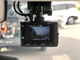 【ドライブレコーダー】映像・音声などの運転中の記録を残します。事故などを起こした起こされた時の証拠になりえますので、もしも時でも安心ですね。