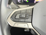 同一車線内全車速運転支援システム&ldquo;Travel Assist&rdquo;。高速道路や長距離運転時の疲労軽減に役立ちます。物理スイッチで操作も分かりやすくなっております。