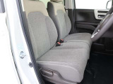 国内新車販売はメーカーの制限がかかり、状態の良い中古車も減少しております。当店のお車は出来る限り1オーナー、当社下取り車の間を挟まない安心車両です。売約優先の為、お早目の現車確認を!!