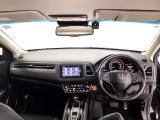 【前方視界】開放的な前方視界!運転がしやすく疲れにくいです♪窓が大きく、見通しがとっても良いおクルマですよ♪