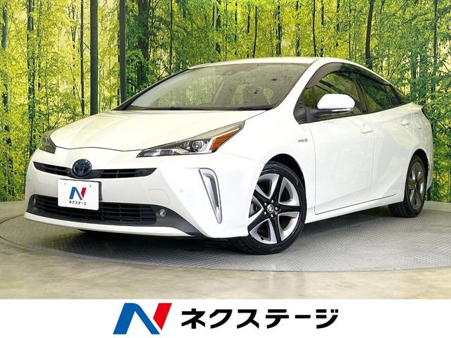 トヨタ プリウス 