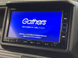 【純正ナビ】人気の純正ナビを装備しております。ナビの使いやすさはもちろん、オーディオ機能も充実!キャンプや旅行はもちろん、通勤や買い物など普段のドライブも楽しくなるはず♪