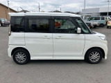 【スライド】リヤドアはスライドタイプなのでちょっと狭い駐車場でも乗り降り安心