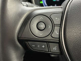 運転中、オーディオの操作をしてて、ハッとしたことはありませんか?ステアリングスイッチは、運転中でもハンドルでオーディオの操作が可能です。安全なドライブをサポートします。