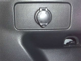 サービス工場を併設完備しております。車検・点検・修理なんでもお任せ下さい!!