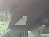 【トヨタセーフティセンス】走行中に前方の車両等を認識し、衝突しそうな時は警報とブレーキで衝突回避と被害軽減をアシスト。より安全にドライブをお楽しみいただけます。