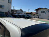 中古車という商品の特性ルーフには子キズや塗装しみ細かな凹み等があります