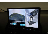 ★マルチビューカメラシステム★ギヤをRに入れるとナビの画面には上空から見下ろし感覚の映像がドライバーをアシスト★