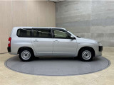 「中古車ハイブリッド保証」付き。ハイブリット機構を無償で保証します。保証期間は初度登録年月から10年目まで、または3年間の長い方。但し累計走行距離が20万km以内。