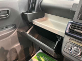 ダイハツディーラーでは「ダイハツ認定U-CAR」という基準を設け、車選びに詳しくないお客様でも「安心して選べる」をご提供しています。