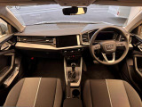 ご納車前には弊社グループの認証工場にて、専門スタッフによる100項目の点検・整備を実施いたしております。