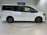 安心感のある力強い走り。静かな車内で家族とのおしゃべりが盛り上がります。