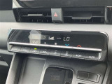 オートエアコン★温度を設定すれば車内を快適な温度に保ってくれます♪