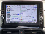 日産純正ナビゲーション付きで、操作性に優れ直感・感覚的に使用いただけます。遠方へお出かけの心強い味方です♪