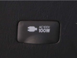 非常時やキャンプ等に役立つAC100Vコンセント付きです。