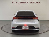 横一線にシャープな光を放つ、リヤコンビネーションランプ!特徴的な見た目で、後続車からの視認性を確保!