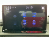 フルセグ、DVD、CD、Bluetooth、ミュージックサーバー付き。