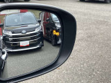 ブラインドスポットモニター★後方側から接近してくる車両を検知して危険をお知らせしてくれます。